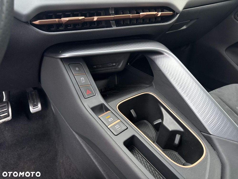 Cupra Terramar 2.0 TSI 4Drive VZ DSG - 17