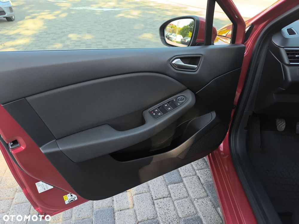 Renault Clio 1.0 TCe Intens - 10