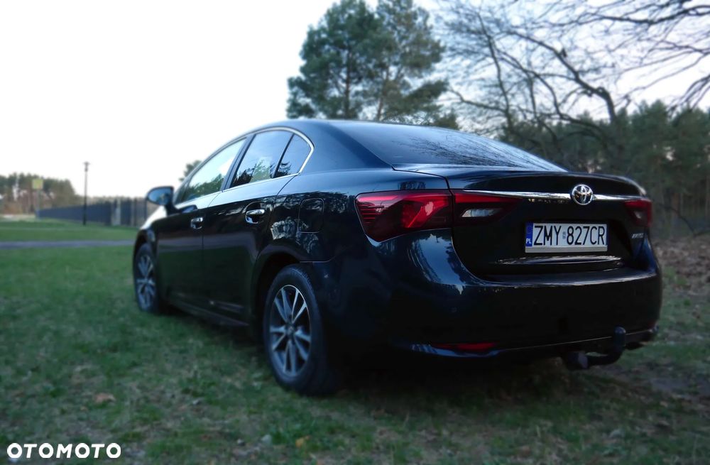 Toyota Avensis 1.8 Premium - 8