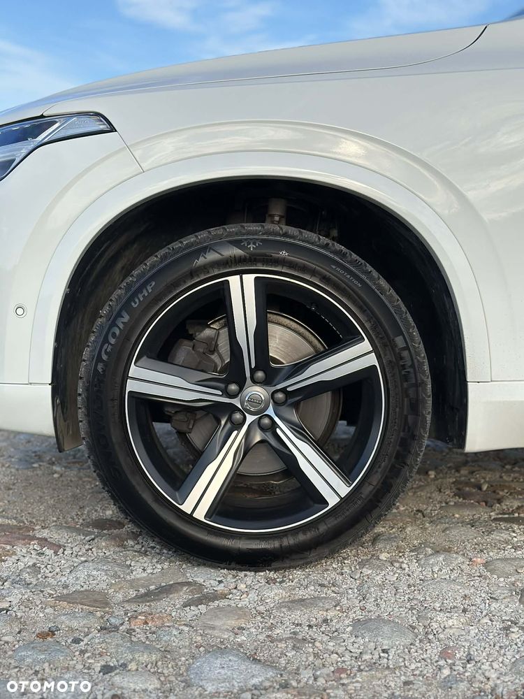 Volvo XC 90 T6 AWD R-Design - 11