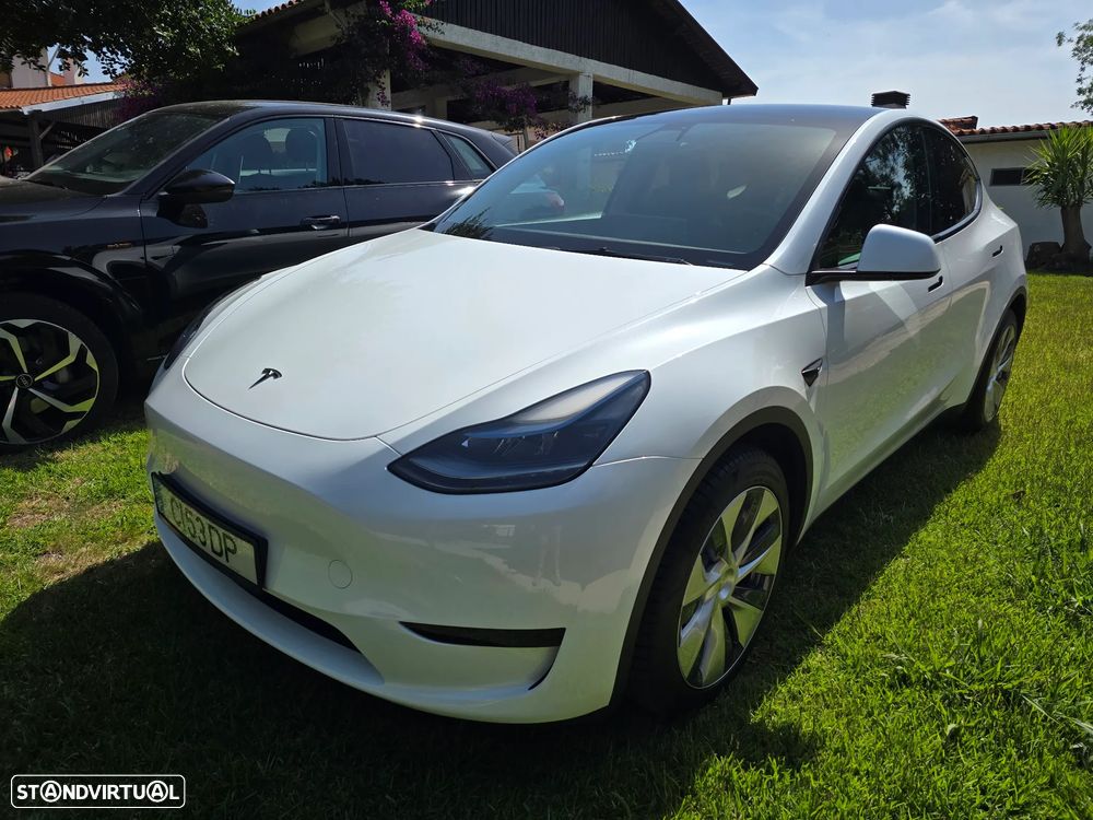 Tesla Model Y Standard - 1