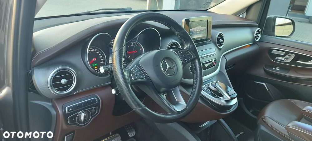 Mercedes-Benz Klasa V 220 (BlueTEC) d Avantgarde 7G-Tronic - 14