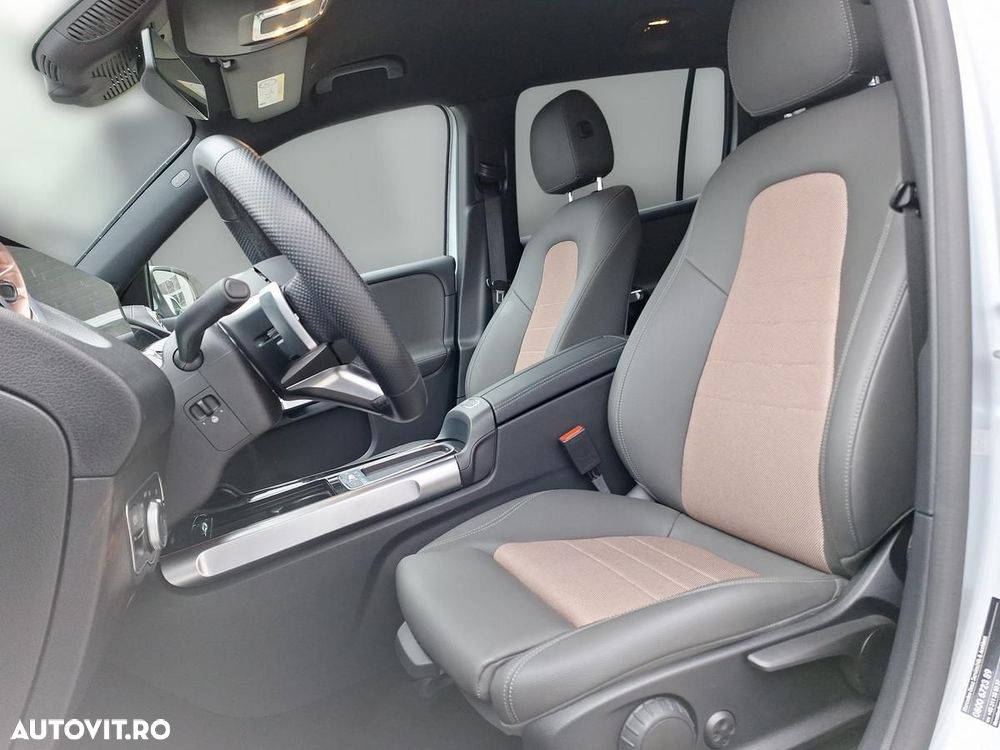 Mercedes-Benz EQB - 14