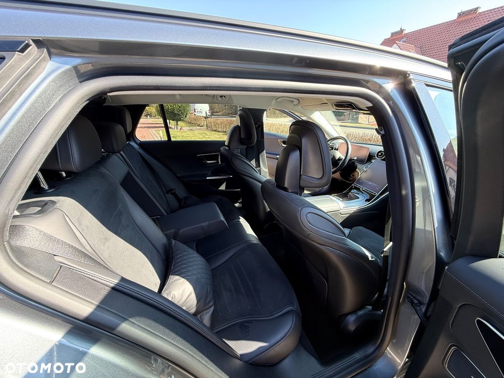 Mercedes-Benz Klasa C 220 d mHEV AMG - 10