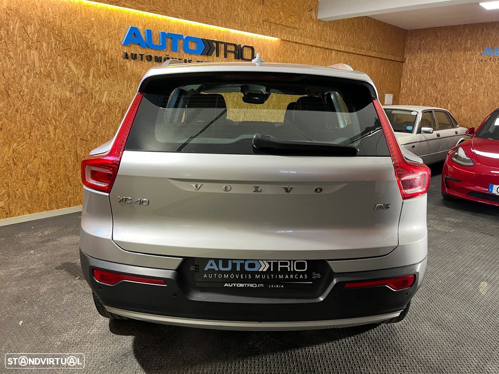 Volvo XC 40 2.0 D3 Momentum - 4