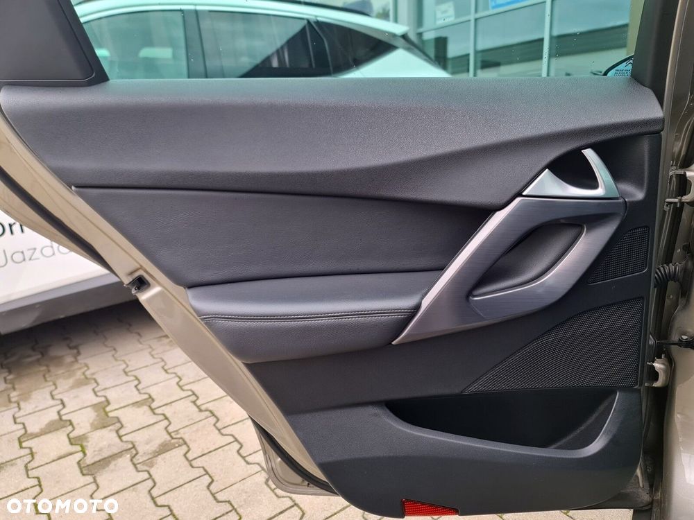 Citroën DS5 1.6 BlueHDi SoChic - 38