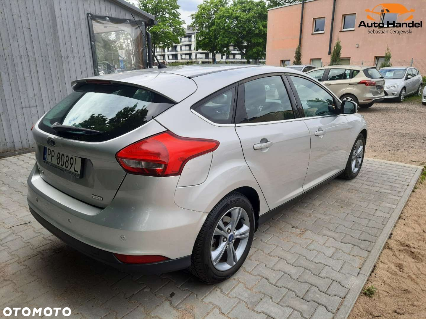 Ford Focus 1.0 EcoBoost Titanium - 12