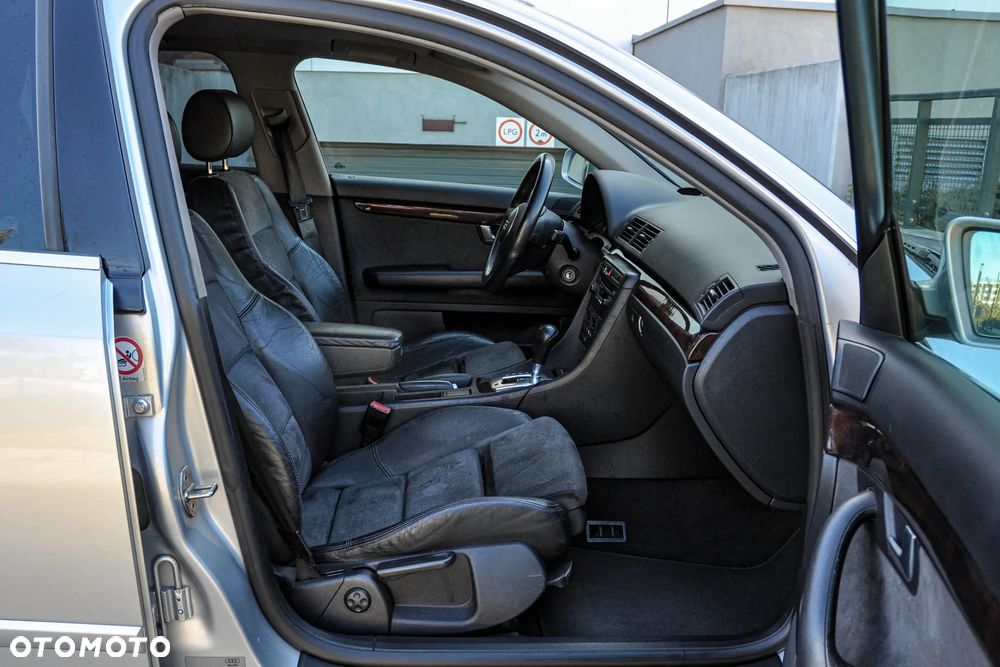 Audi A4 Avant - 11