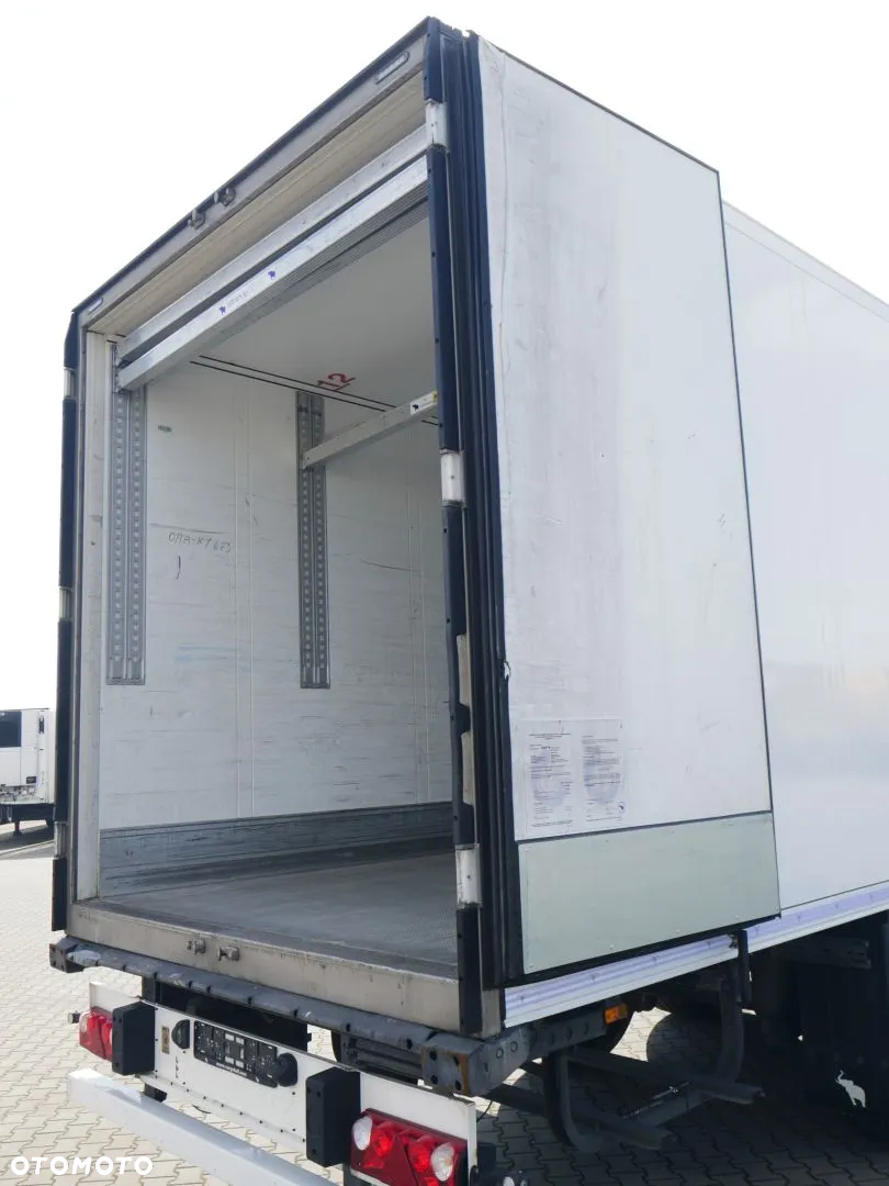 Schmitz Cargobull Chłodnia 60 / Doppelstock / Thermo King 300 / TIP 640651 - 13