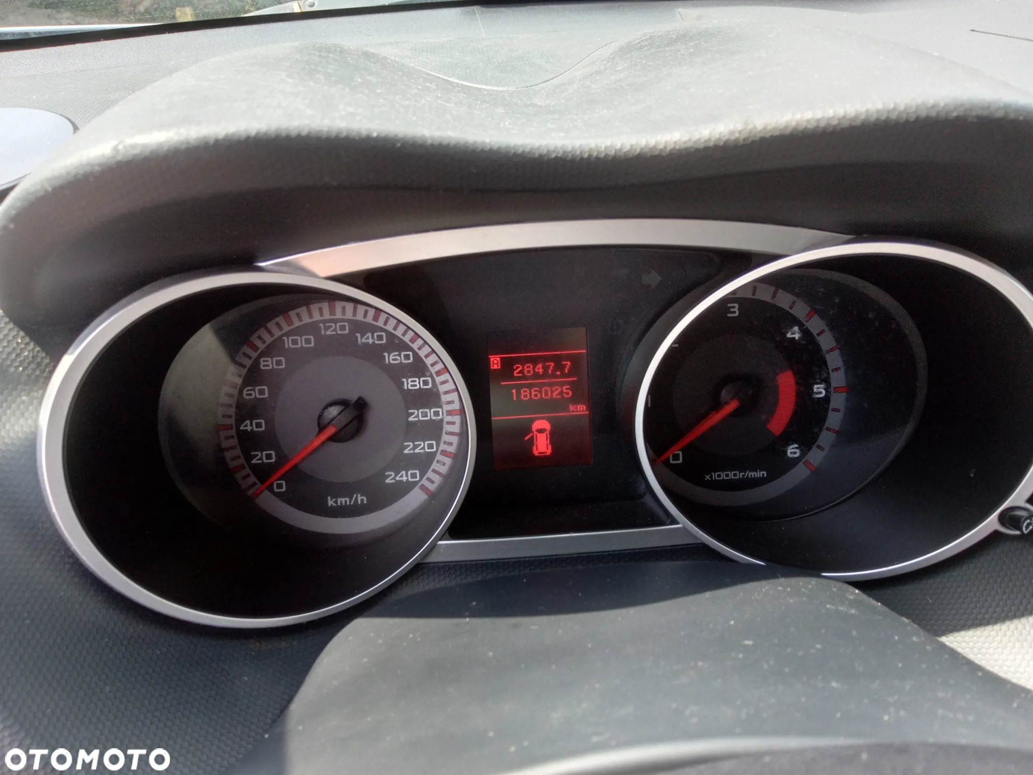 Mitsubishi Outlander 2.0 DID Instyle - 5