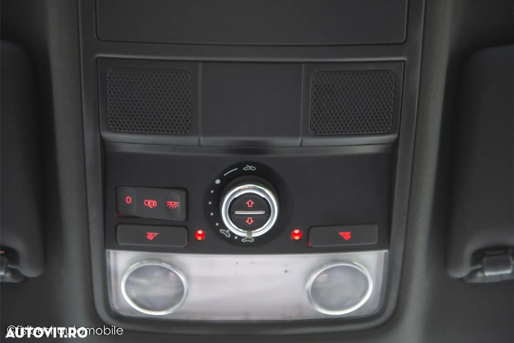 Volkswagen Tiguan - 29