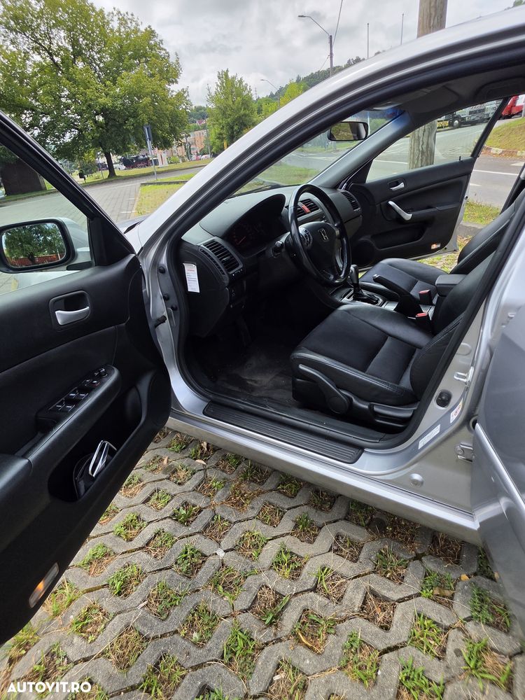 Honda Accord 2.0 i 4 Door Aut LS - 14