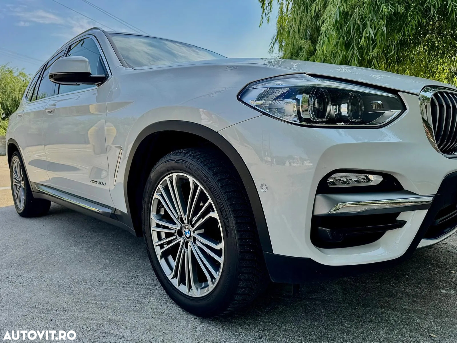 BMW X3 xDrive20d AT Luxury Line - 4