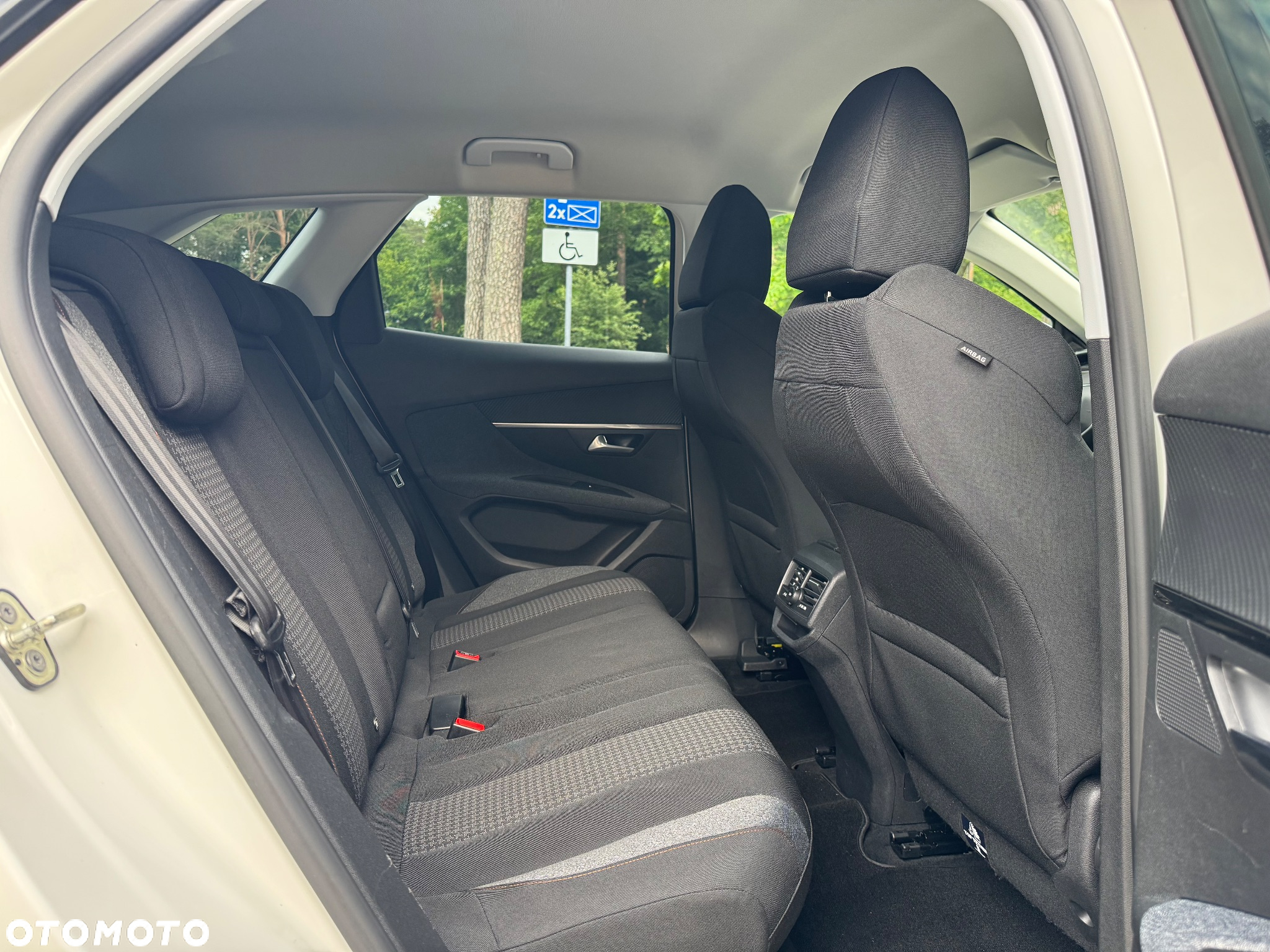 Peugeot 3008 1.5 BlueHDi Active S&S EAT8 - 25