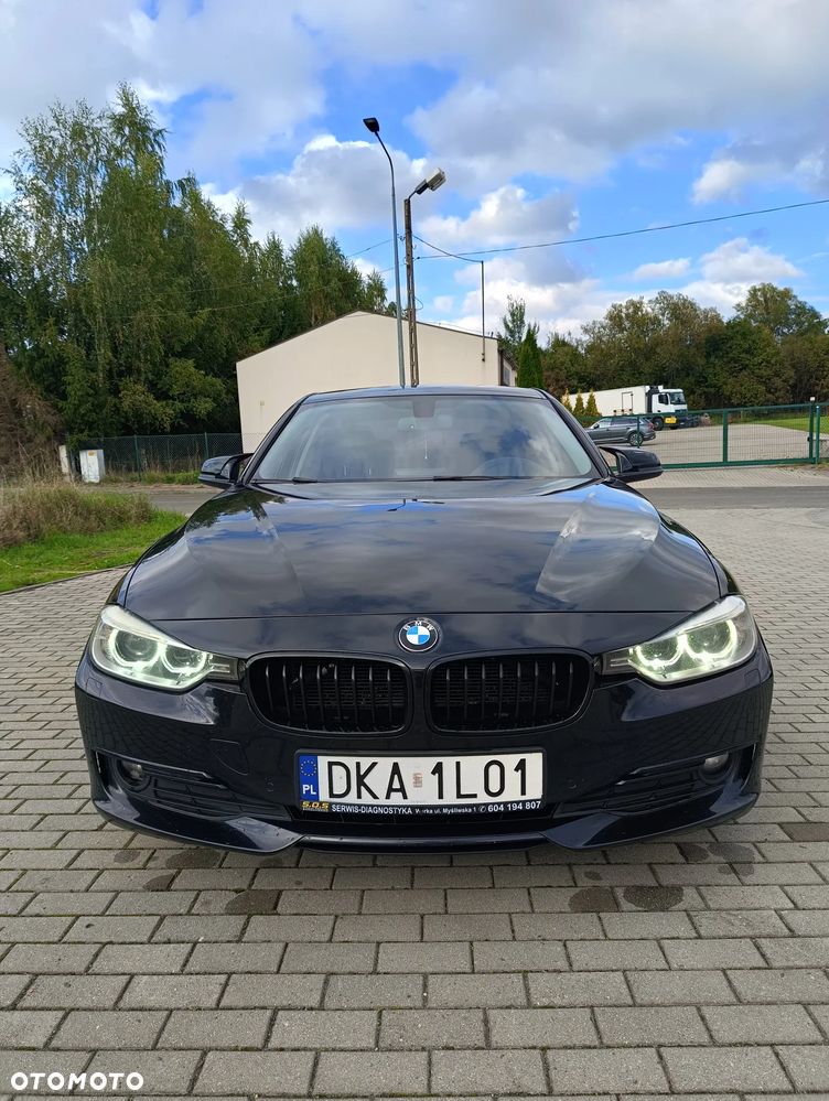 BMW Seria 3 318d Modern Line - 14