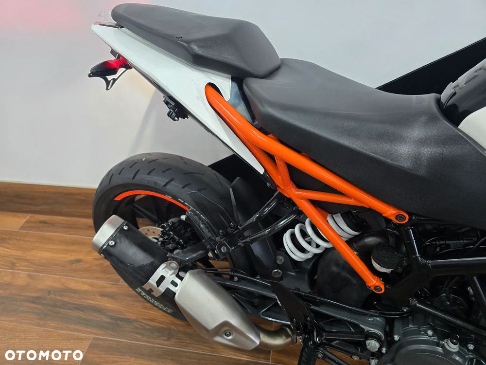 KTM Duke - 19