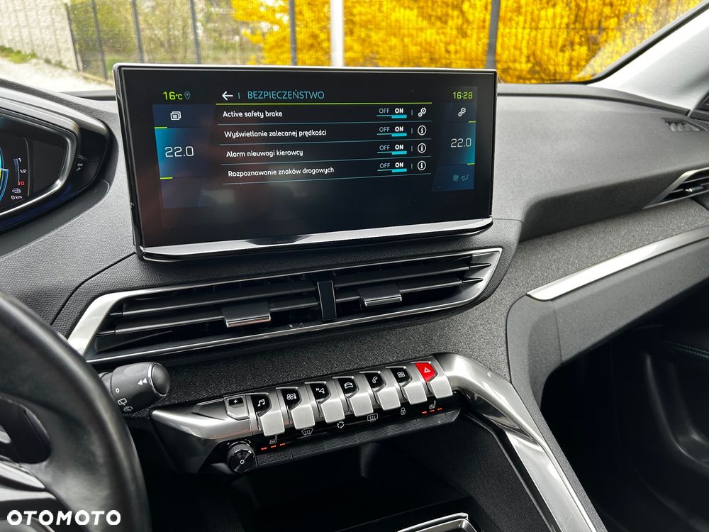 Peugeot 3008 225 e-EAT8 Allure Pack - 29