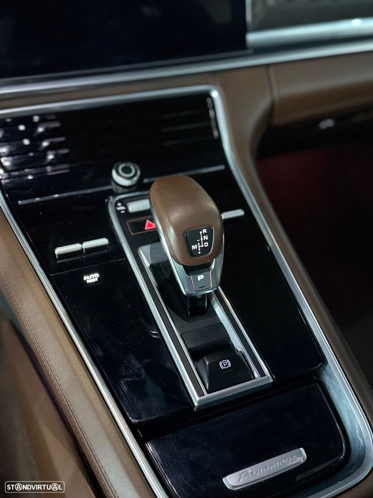 Porsche Panamera 4 E-Hybrid Executive - 14