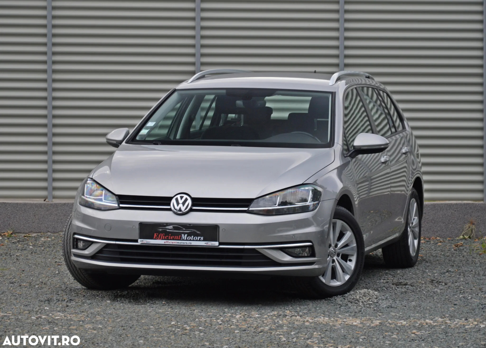 Volkswagen Golf - 11