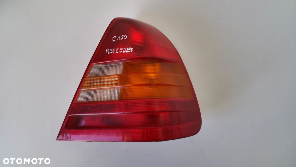 Mercedes-Benz C klasa W202 C180 Lampa tył Prawa Lewa Strona - 8