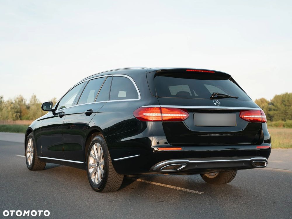 Mercedes-Benz Klasa E 220 d 9G-TRONIC - 8