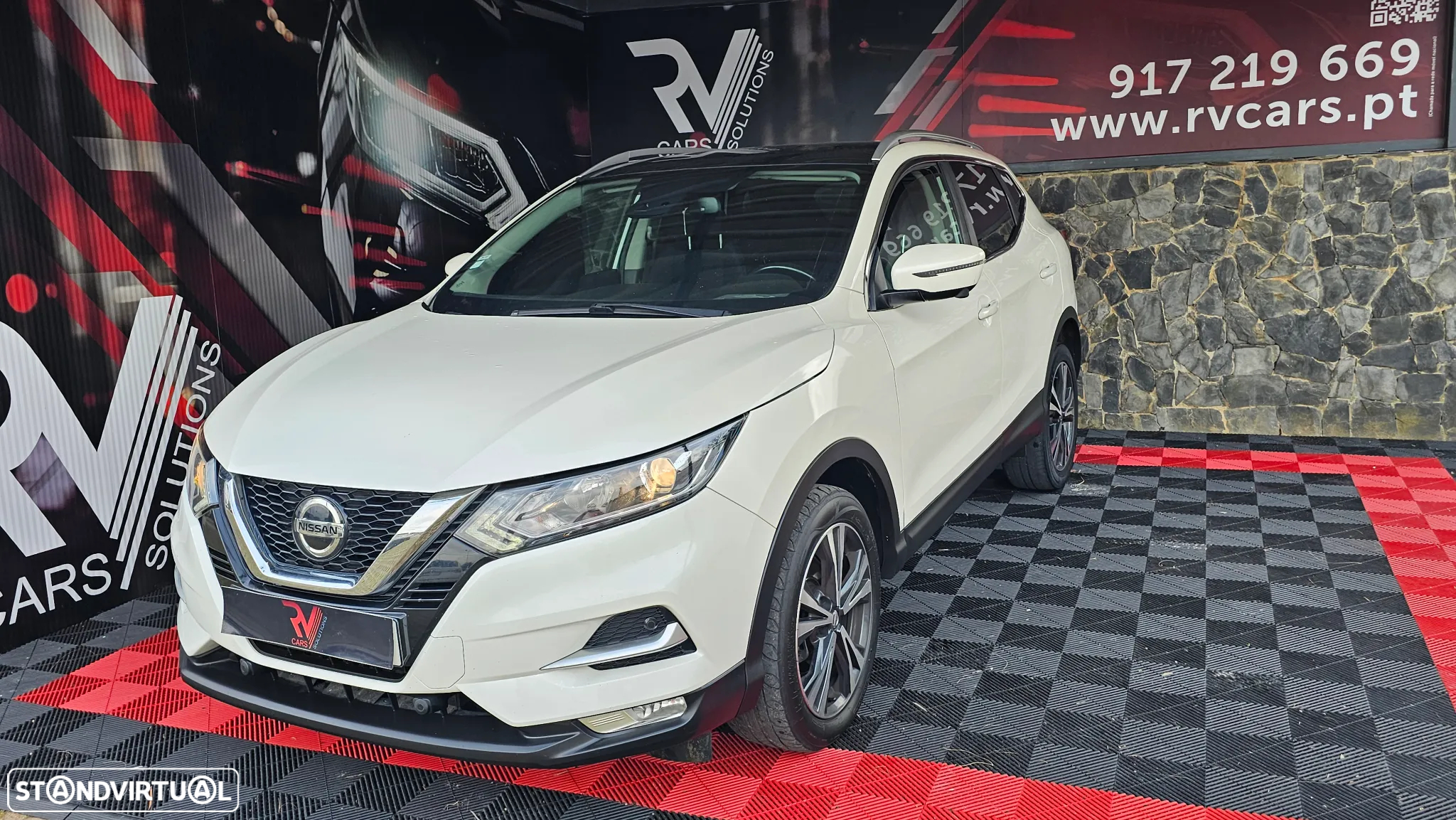 Nissan Qashqai 1.5 dCi N-Connecta J18+Led - 6