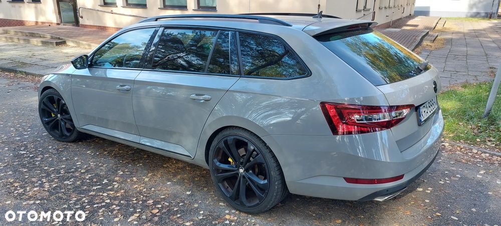 Skoda Superb 2.0 TSI 4x4 Sportline DSG - 31