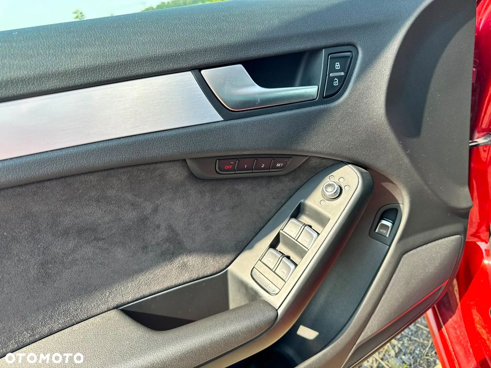 Audi A4 Avant 2.0 TDI Quattro - 17