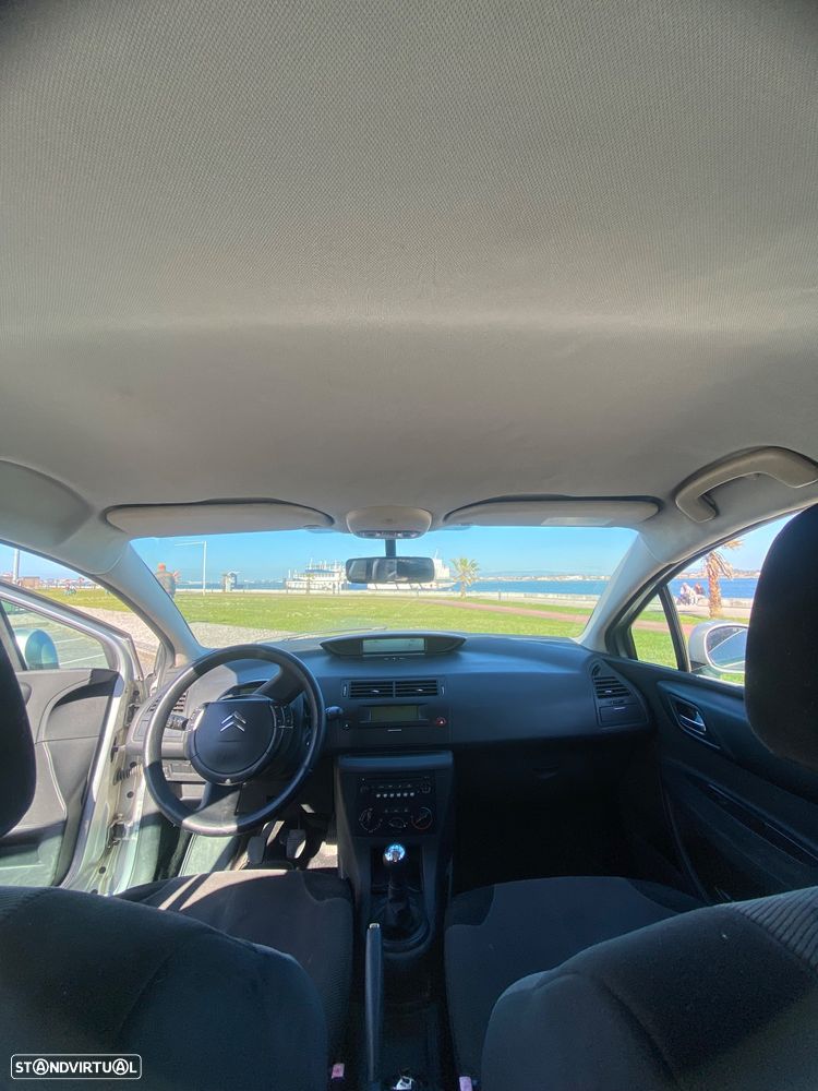 Citroën C4 1.6 HDi SX - 7