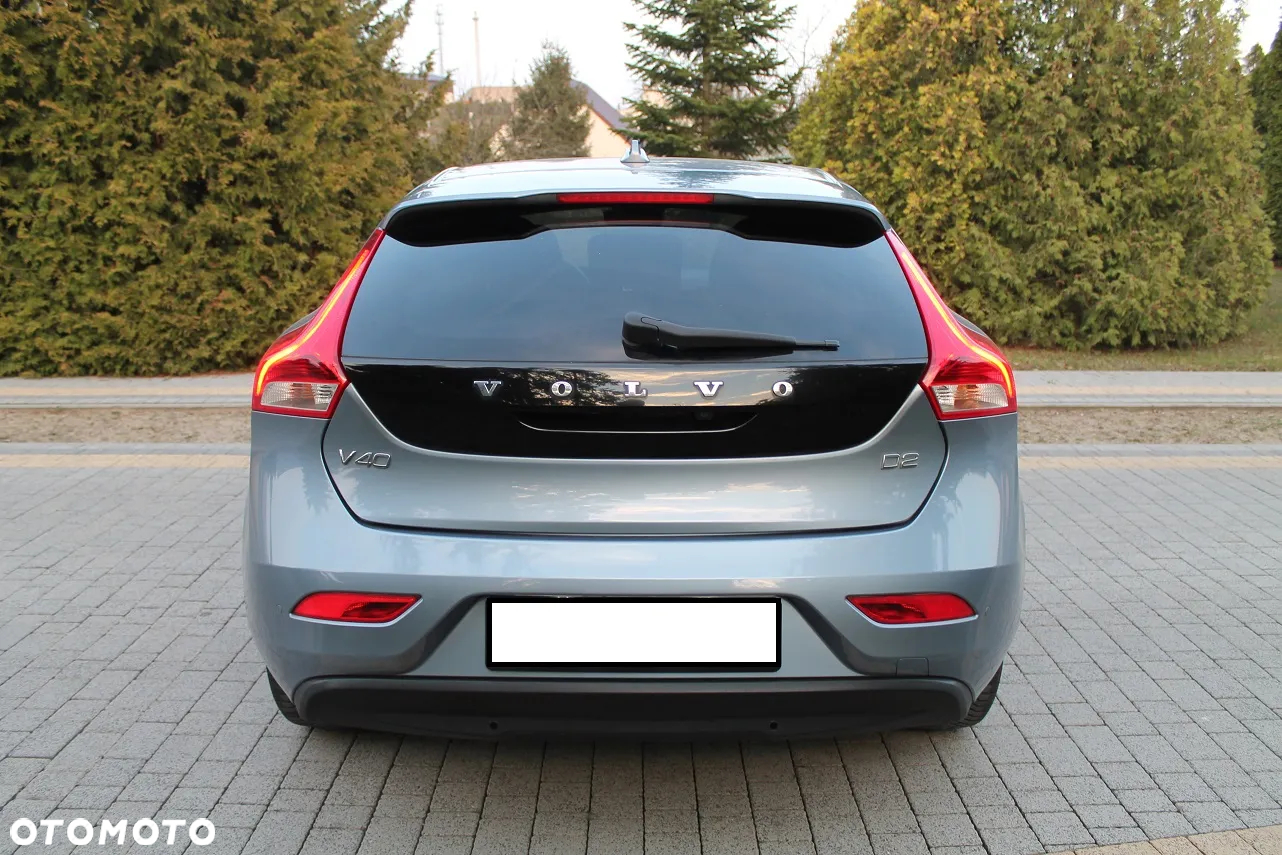 Volvo V40 D2 Momentum - 10