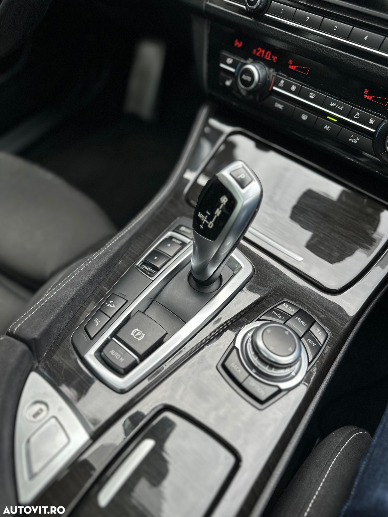 BMW Seria 5 520d xDrive Touring Aut. M Sport Edition - 28