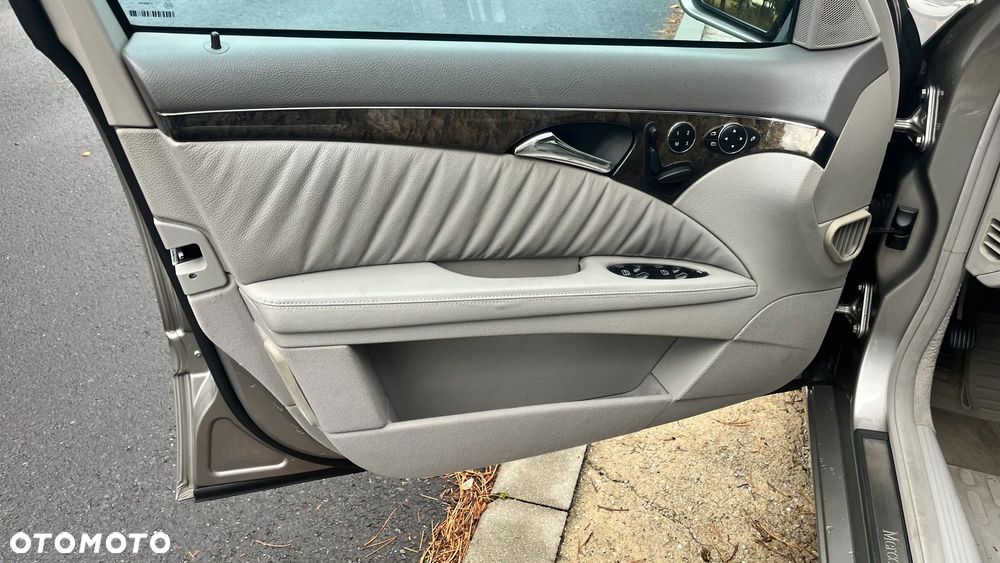 Mercedes-Benz Klasa E 320 CDI Avantgarde - 11