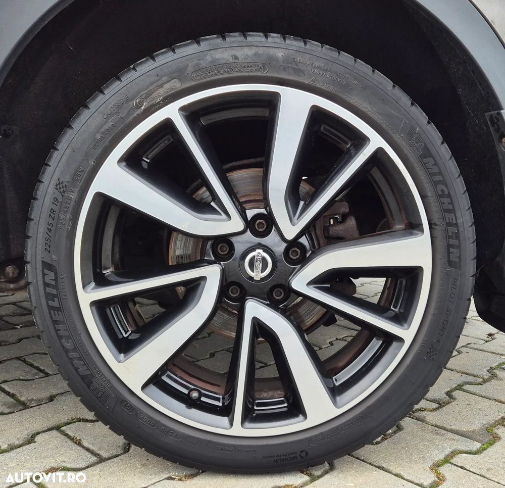 Nissan Qashqai 1.5 DCI Start/Stop Tekna - 14