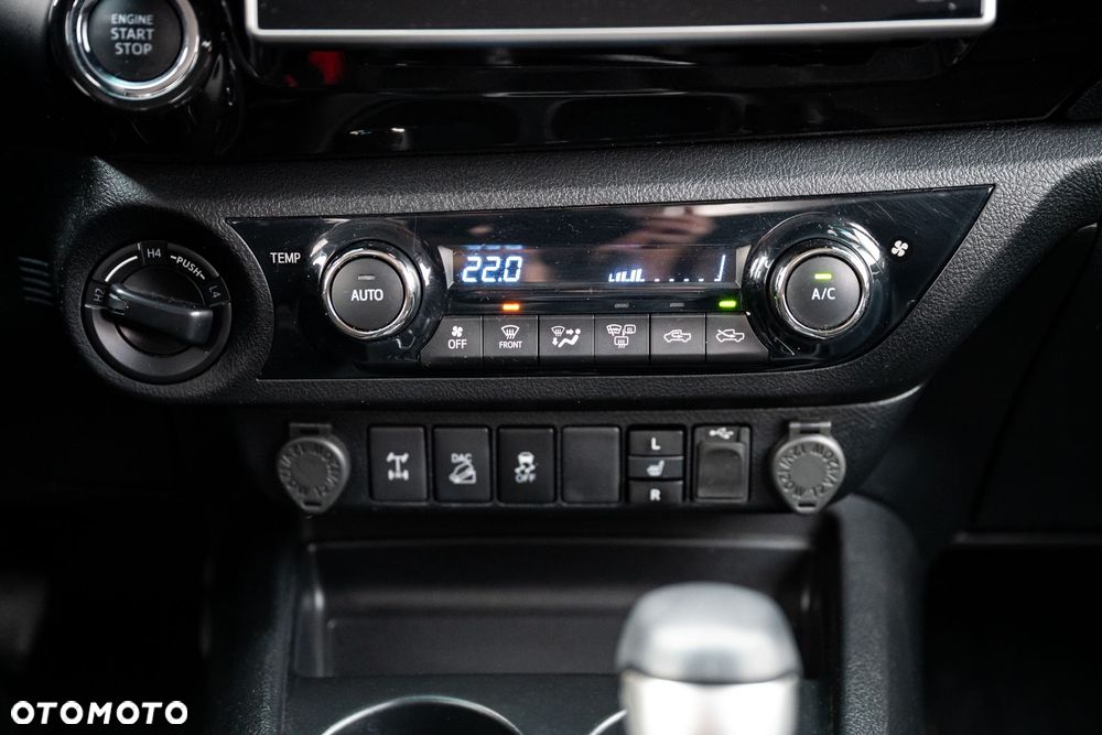 Toyota Hilux 2.4 D-4D Double Cab SR5 4x4 - 18