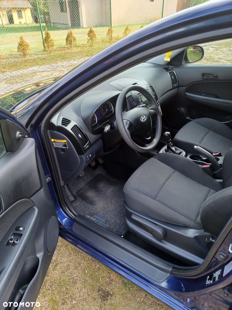 Hyundai i30 1.4 Blue Classic - 11