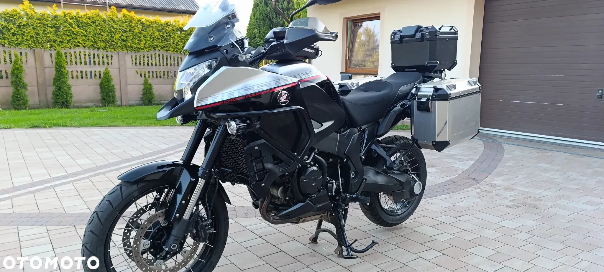 Honda VFR - 8