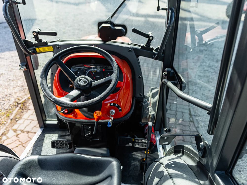 Kubota L1-382 - 8