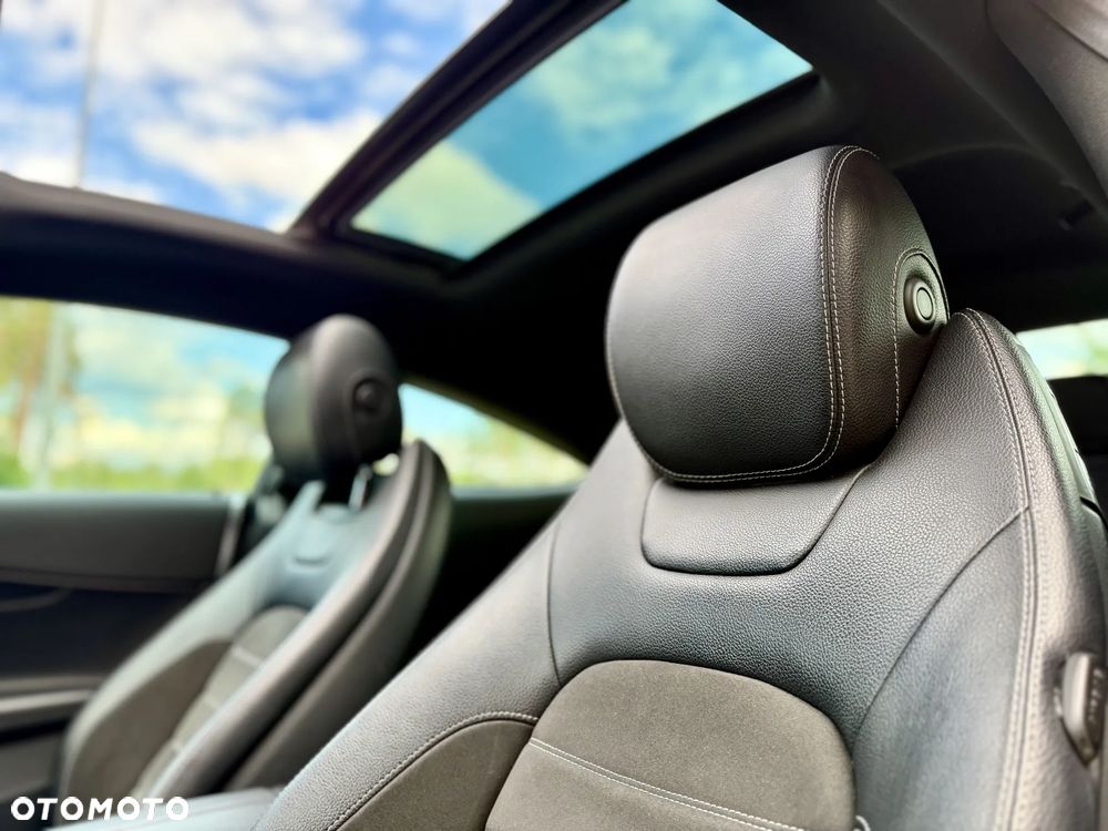 Mercedes-Benz Klasa C 300 9G-TRONIC - 20