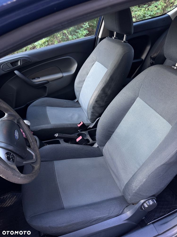 Ford Fiesta 1.4 TDCI - 13