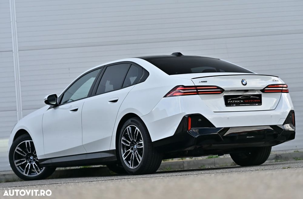 BMW Seria 5 530i xDrive AT - 7