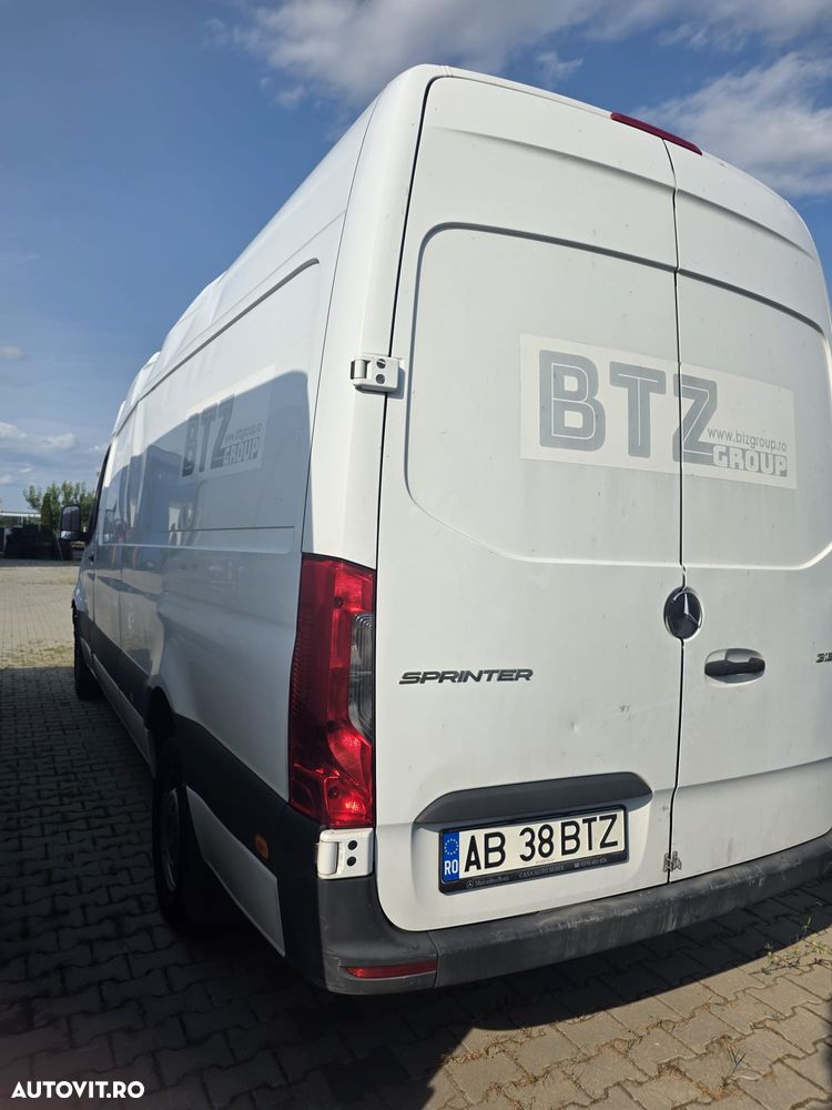 Mercedes-Benz Sprinter - 3
