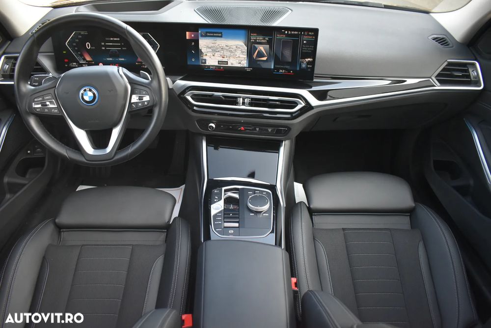 BMW Seria 3 320e xDrive AT PHEV - 24