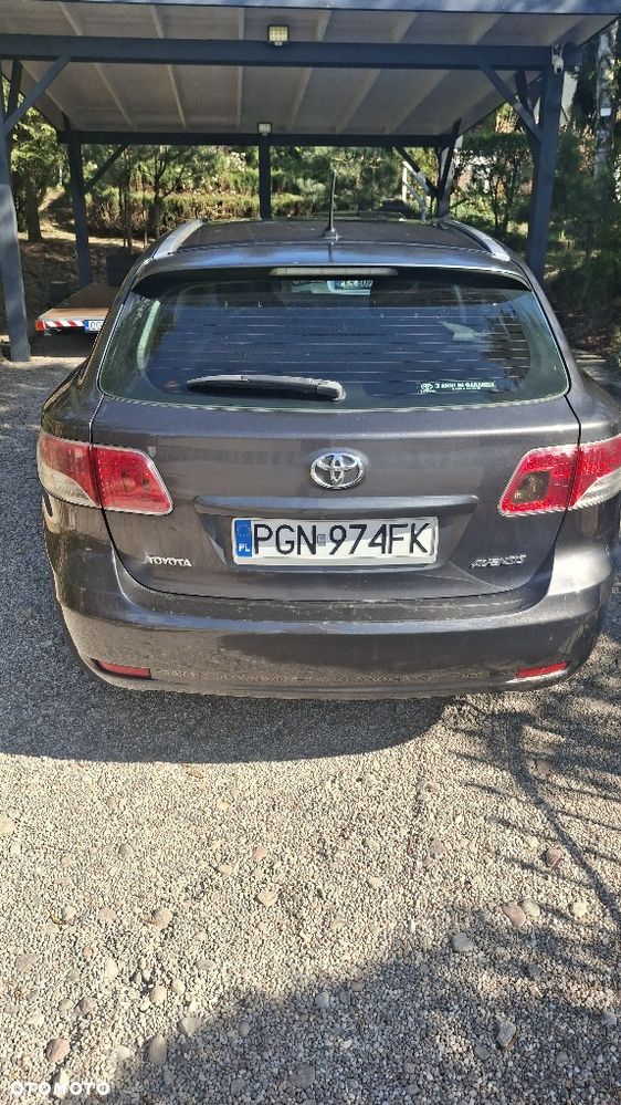 Toyota Avensis - 5