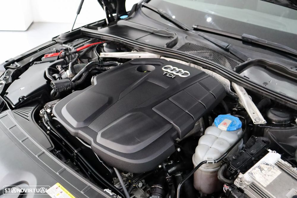 Audi A4 Avant 2.0 TDI S tronic - 37