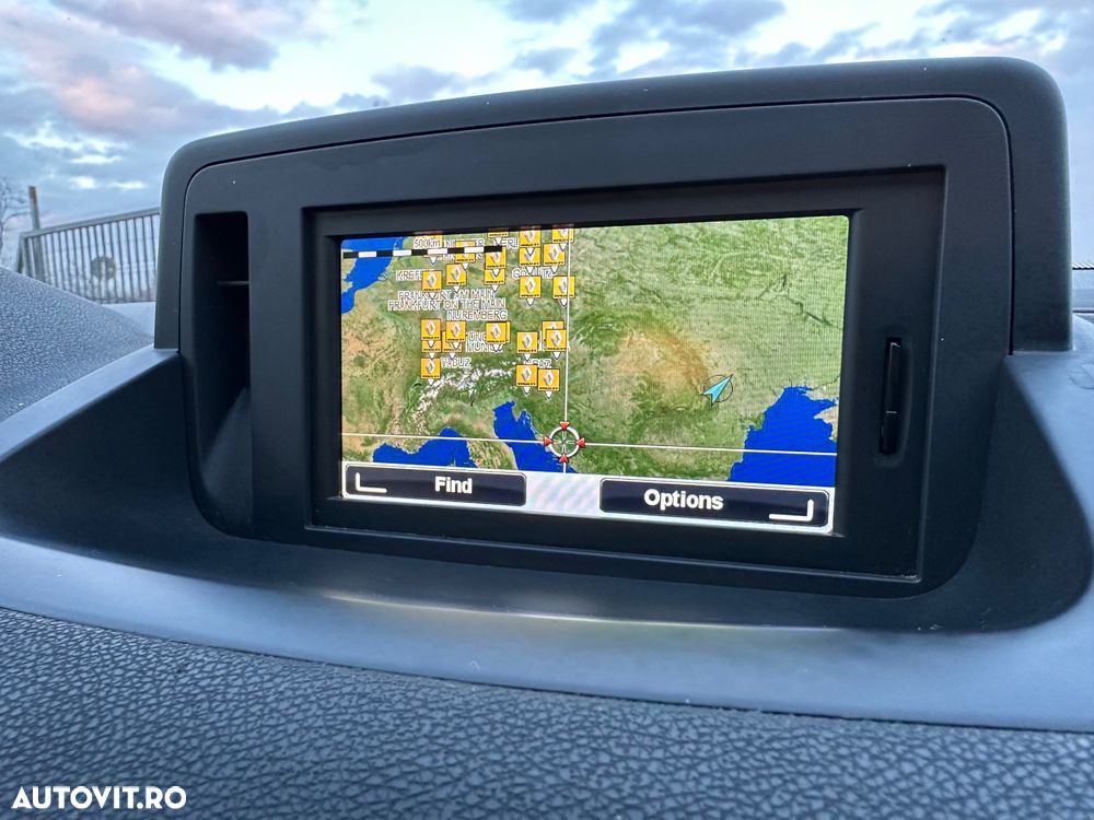 Renault Megane 1.6 16V 100 Authentique - 16