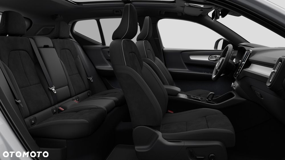 Volvo XC 40 B3 Plus Dark - 3