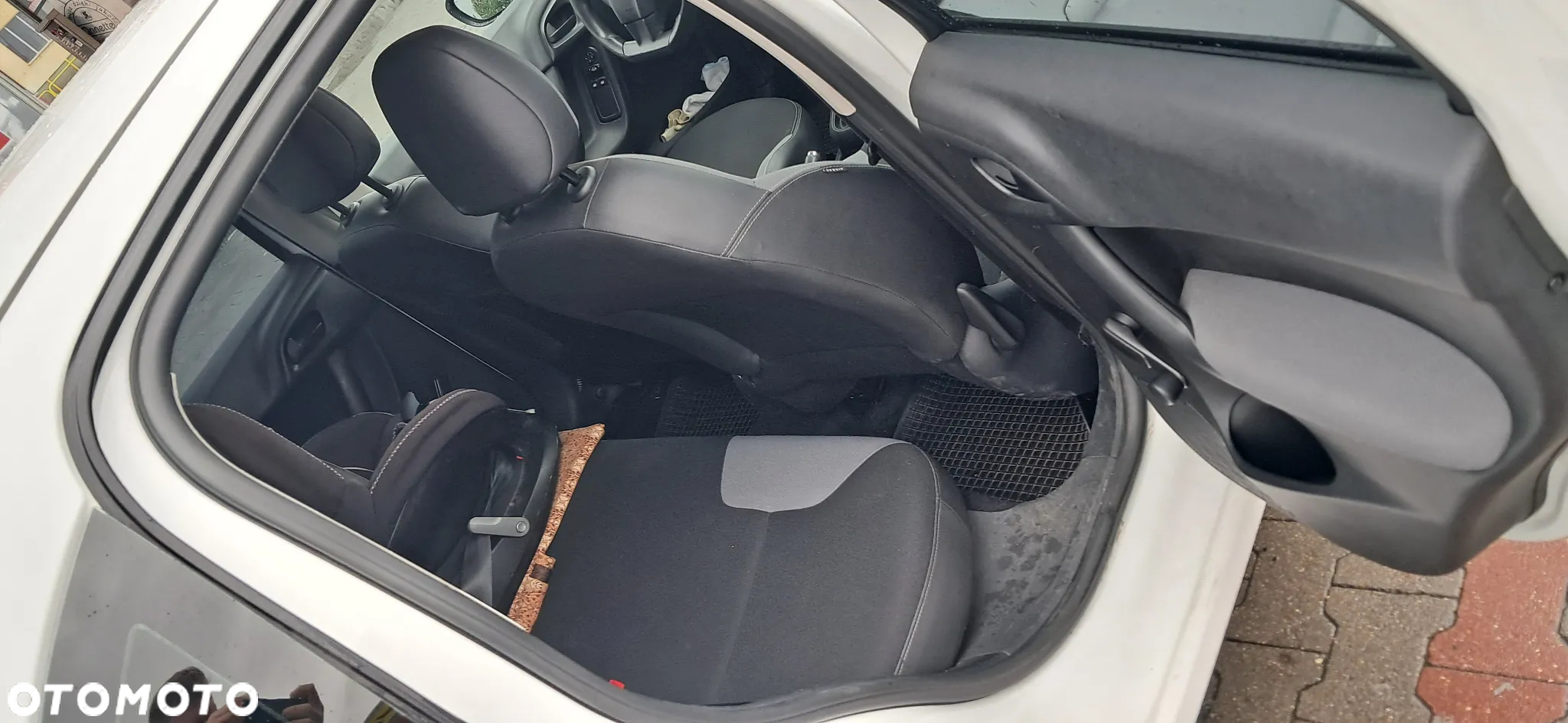 Citroën C3 1.0 PureTech Attraction - 12