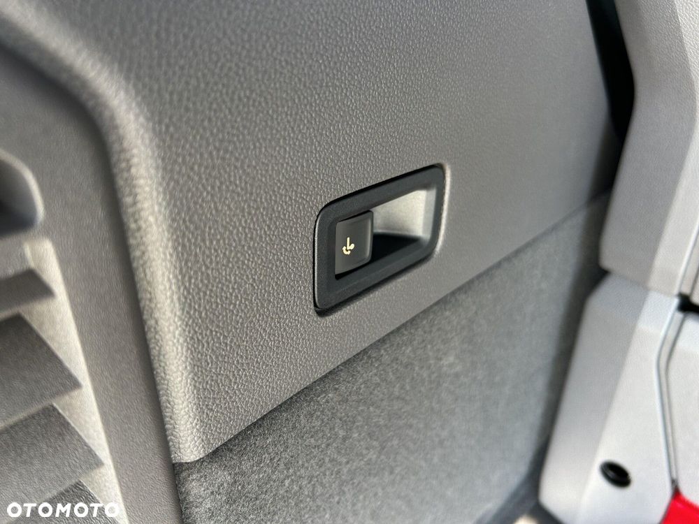 Volkswagen Multivan 2.0 TDI L2 Family DSG - 37
