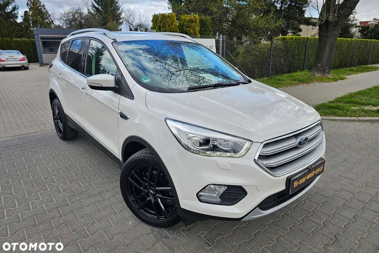 Ford Kuga - 2