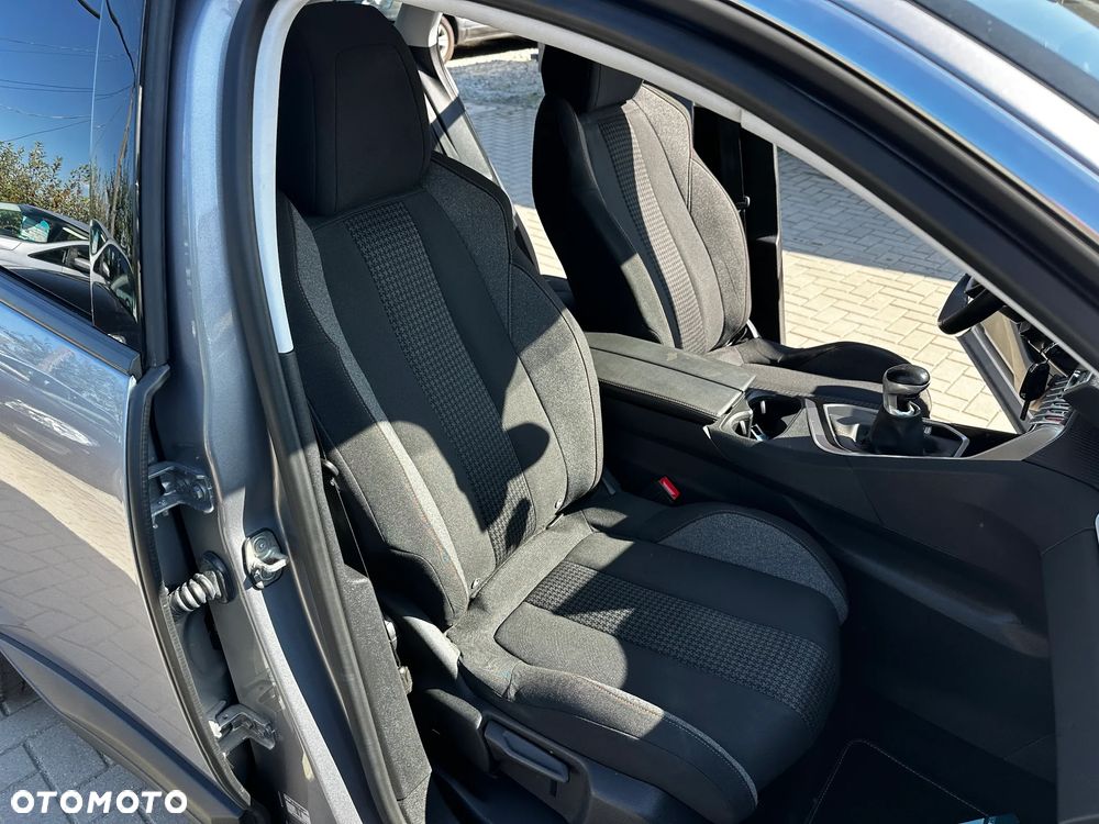 Peugeot 3008 - 23